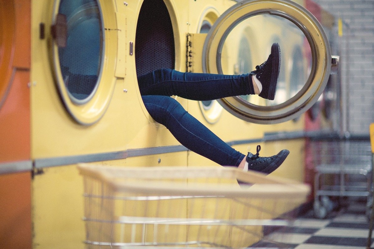 Fast Service feet-1868670_1280 Washing Machine Overflowing? Here’s What You Can Do Blog   