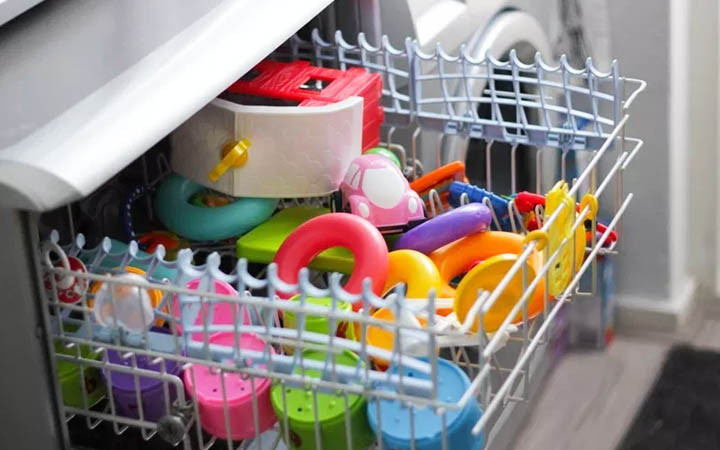 Fast Service 1.-Plastic-Baby-Toys How to Clean Toys in the Dishwasher Blog   