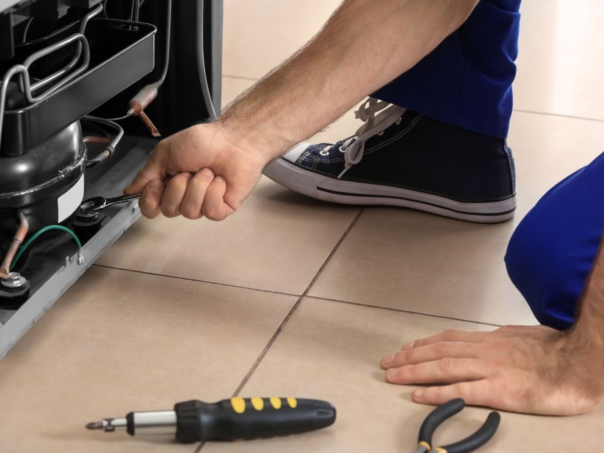 Fast Service What-to-Check-Before-Calling-for-Refrigerator-Repair What to Check Before Calling for Refrigerator Repair Blog   